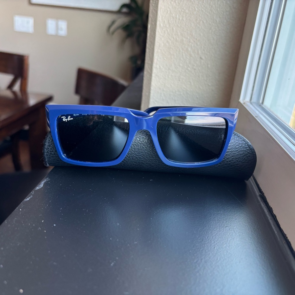Ray-Ban Vibrant Blue Eyewear